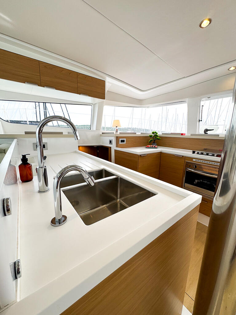 Catamaran 