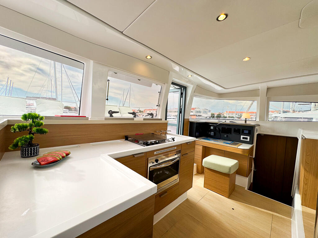 Catamaran 
