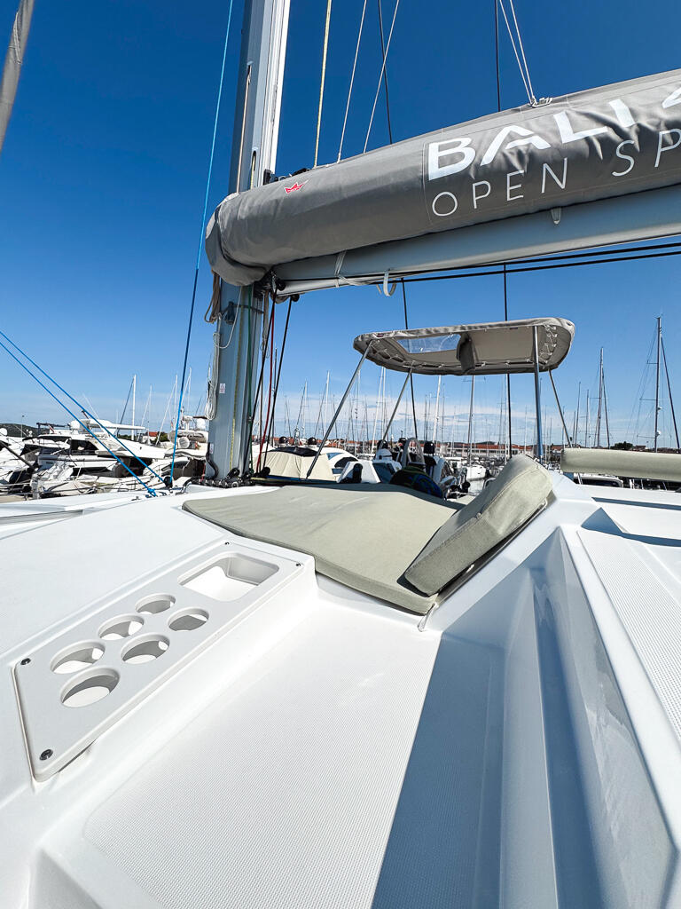 Catamaran 