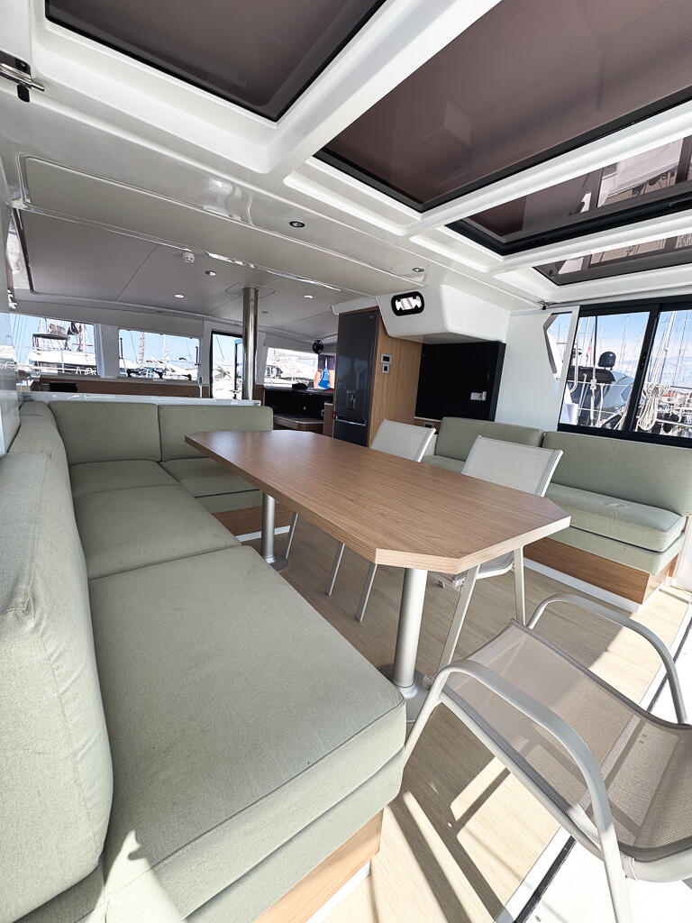 Catamaran 