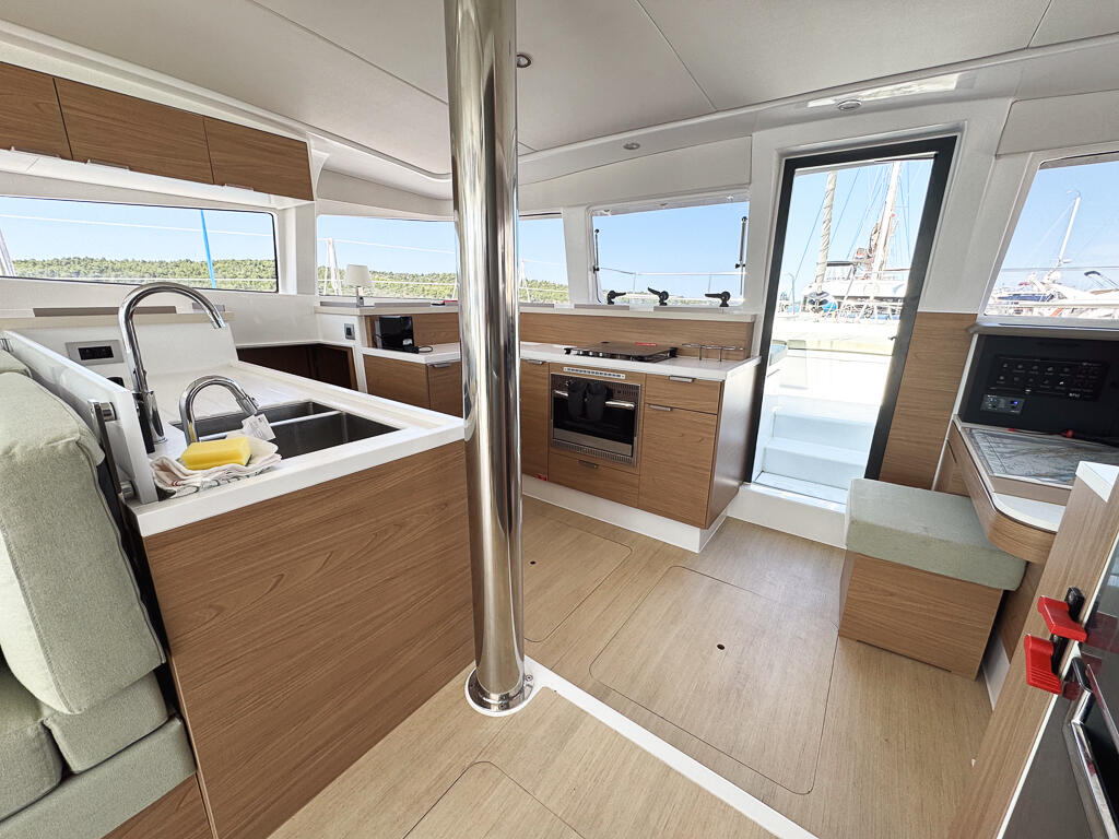 Catamaran 