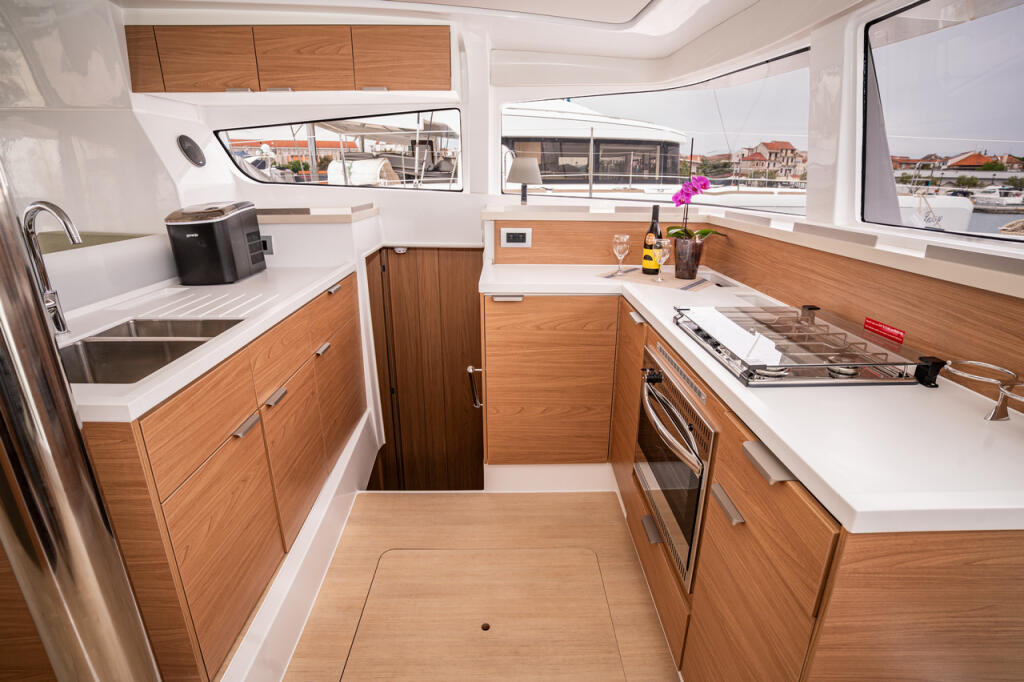 Catamaran 