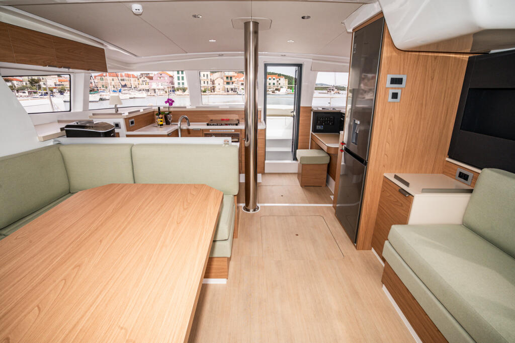 Catamaran 