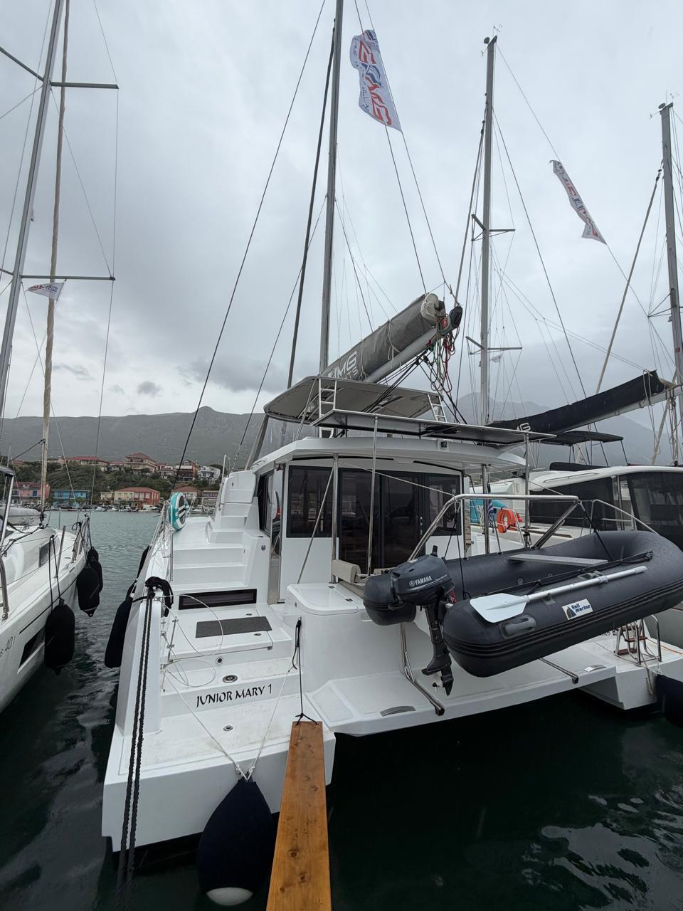 Catamaran 
