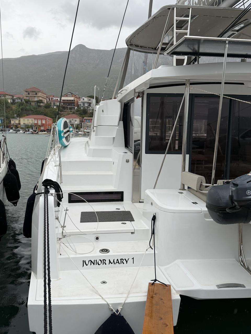 Catamaran 