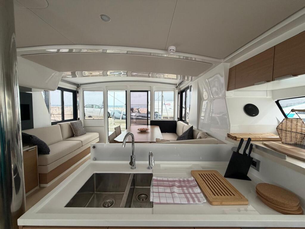 Catamaran 