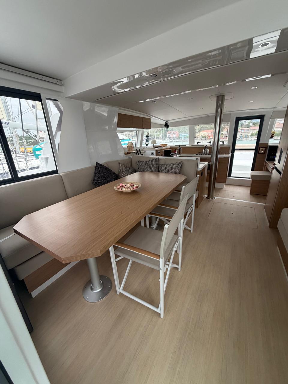 Catamaran 