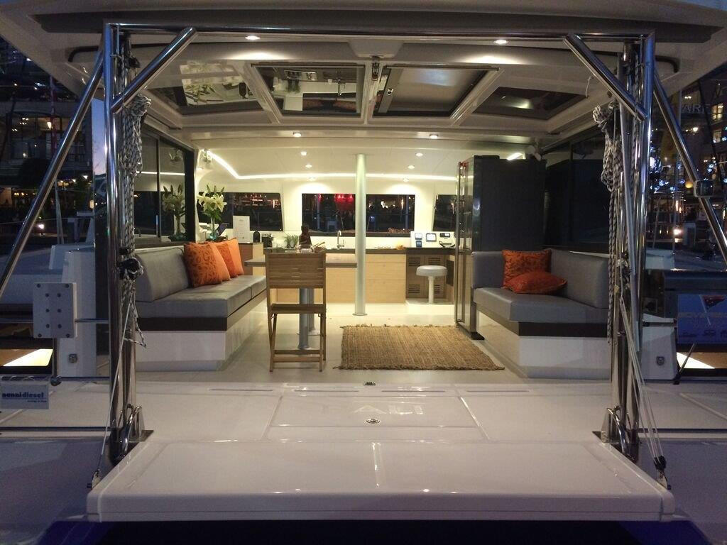 Catamaran 