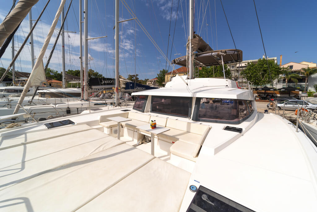Catamaran 