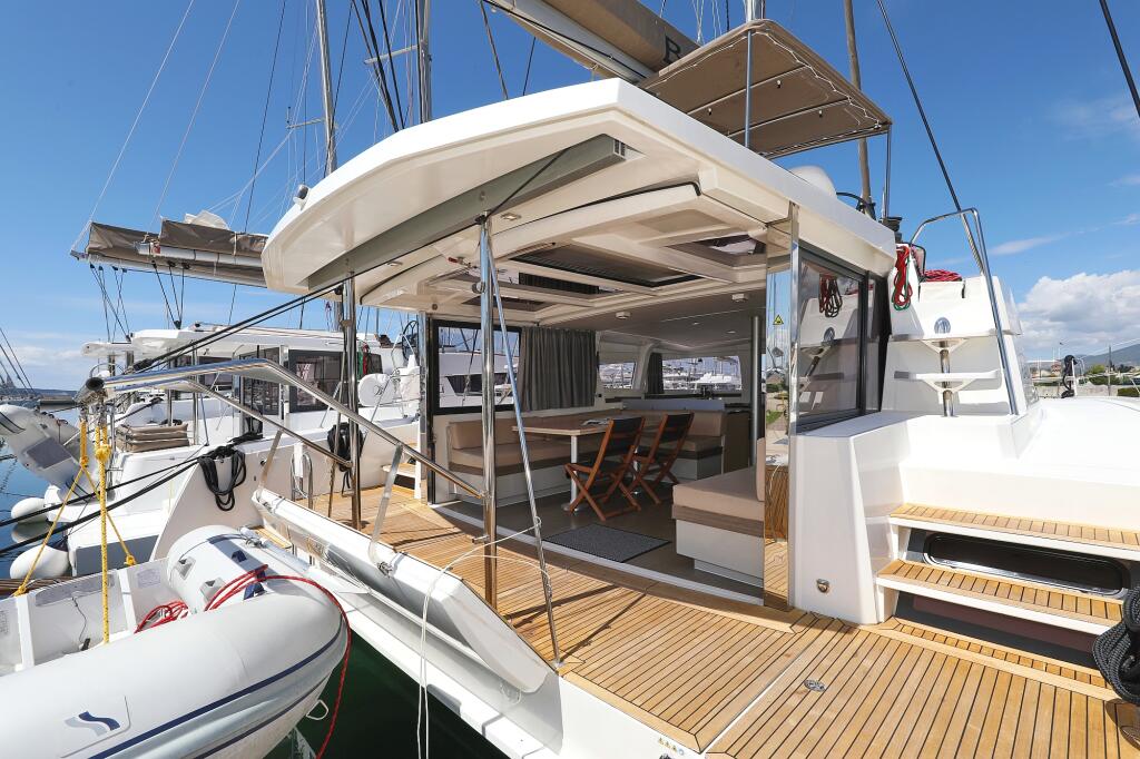 Catamaran 