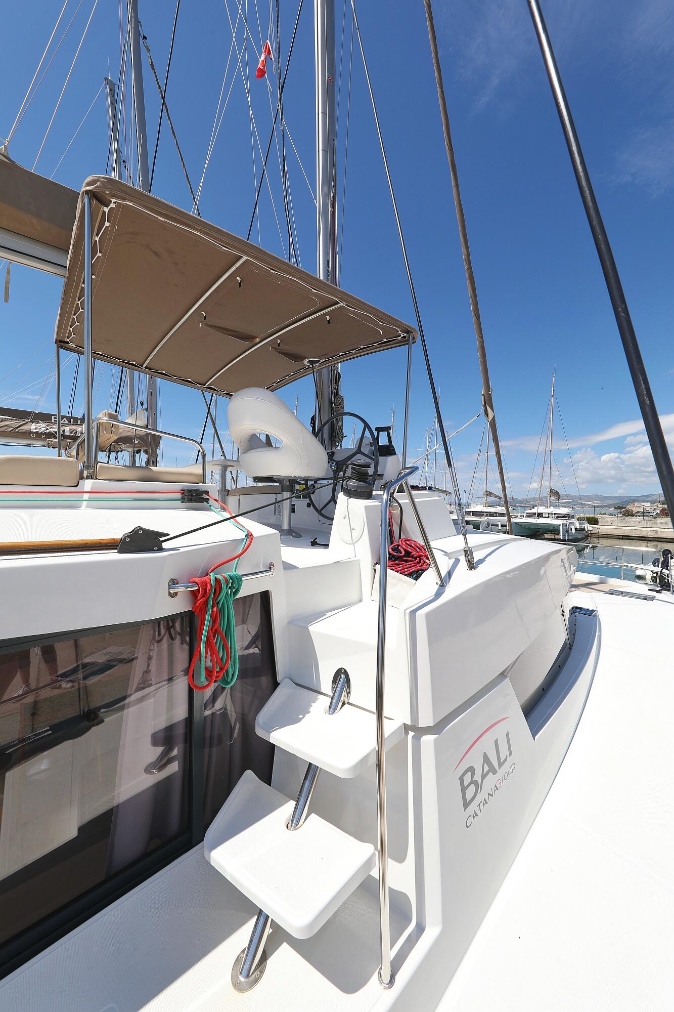 Catamaran 