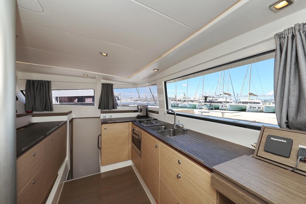 Catamaran 