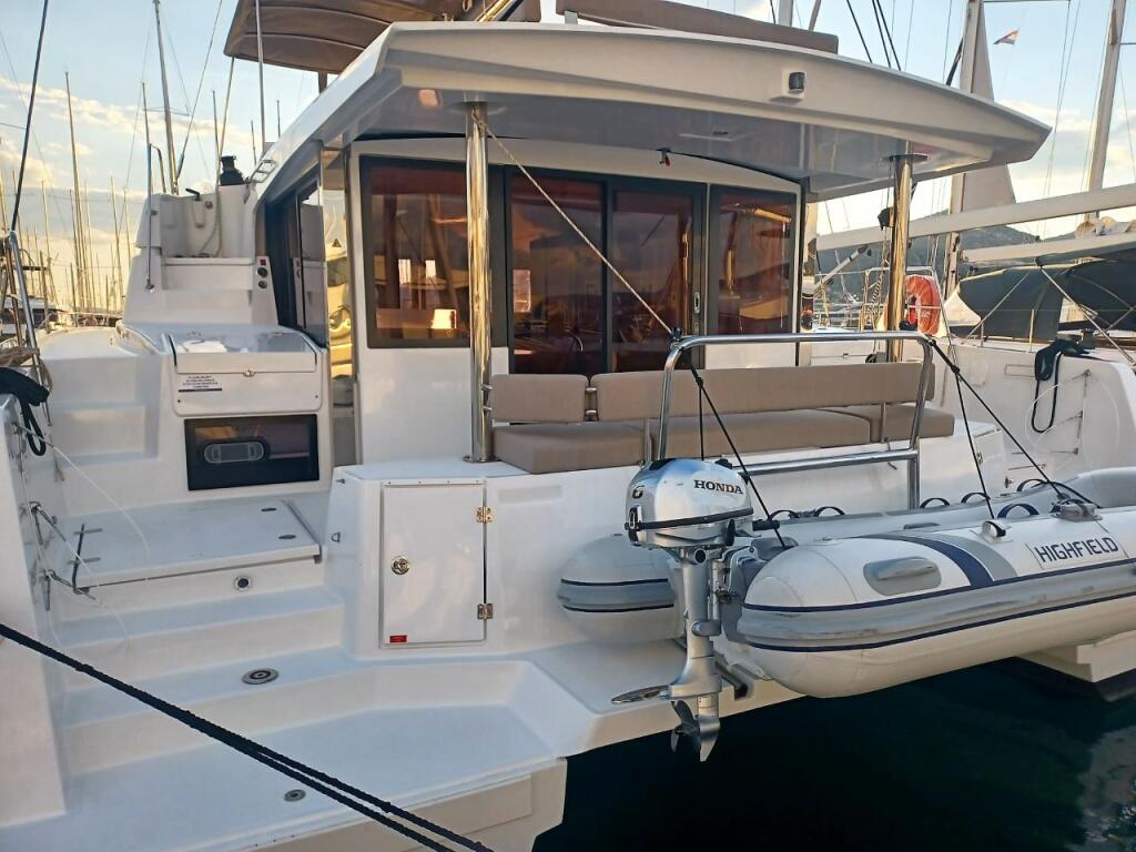 Catamaran 