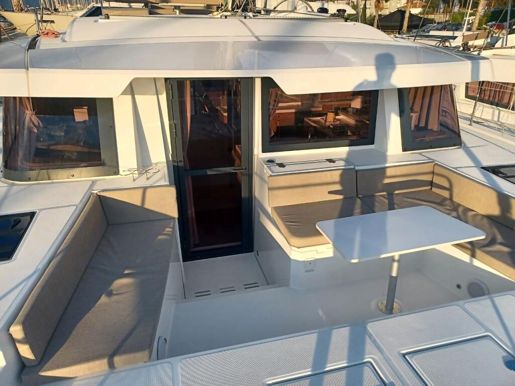 Catamaran 