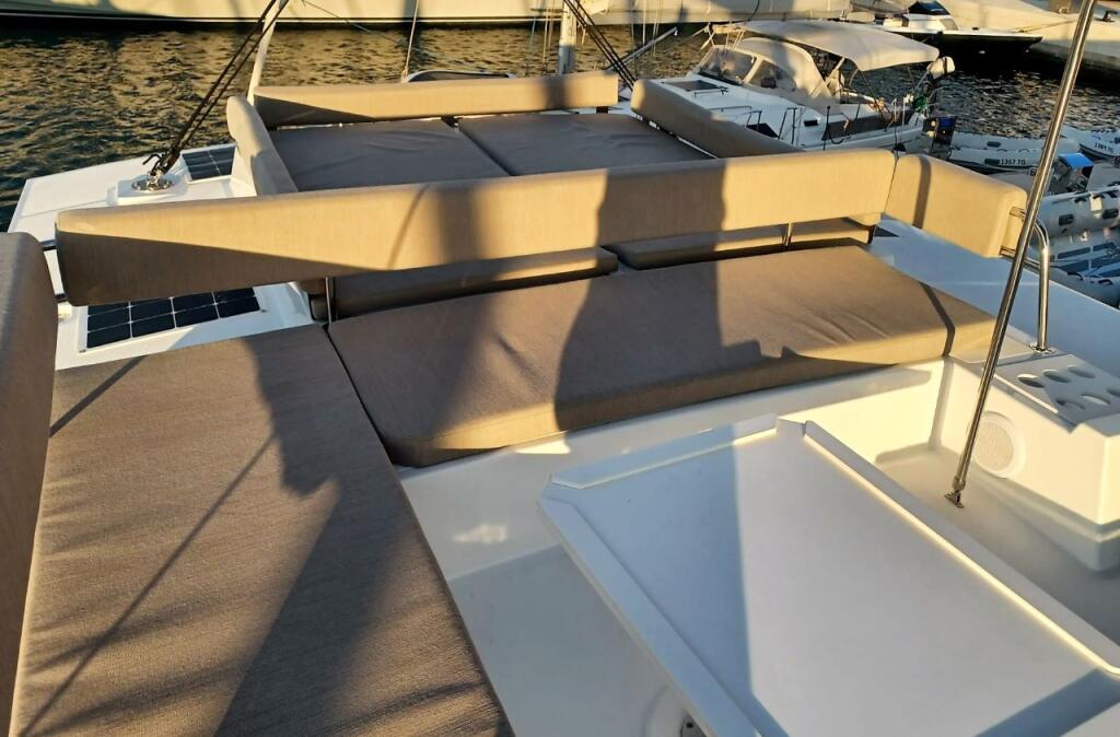Catamaran 