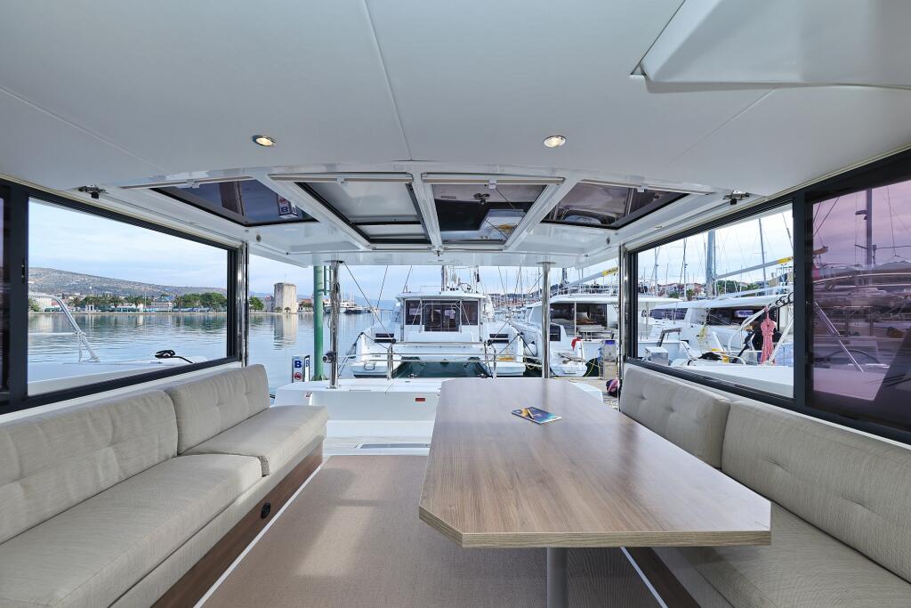 Catamaran 