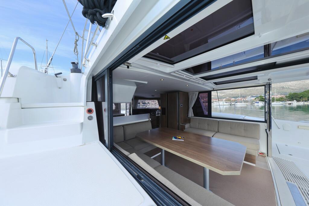 Catamaran 