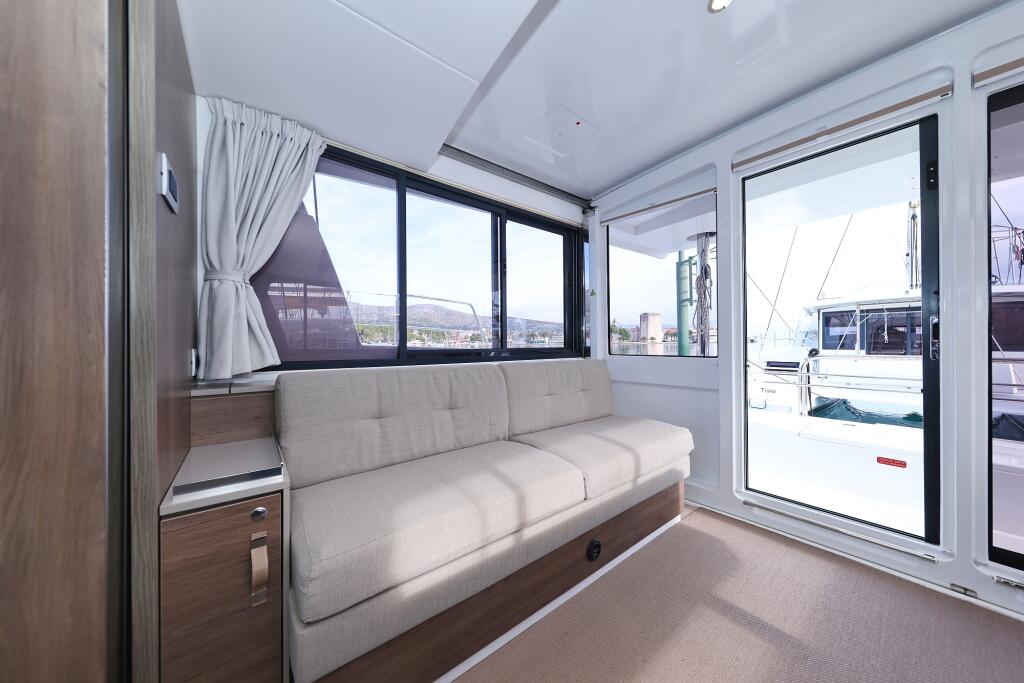 Catamaran 