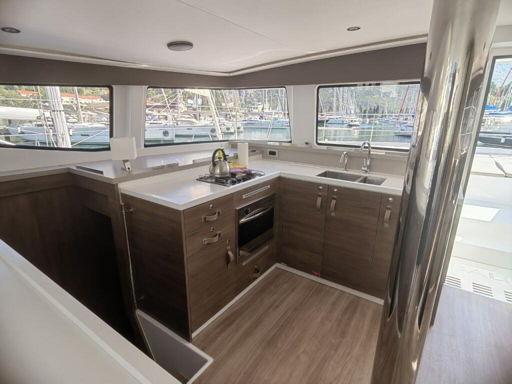 Catamaran 