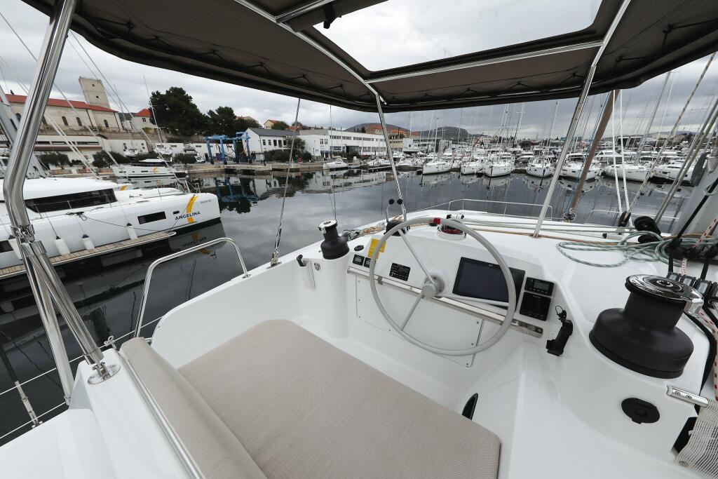 Catamaran 