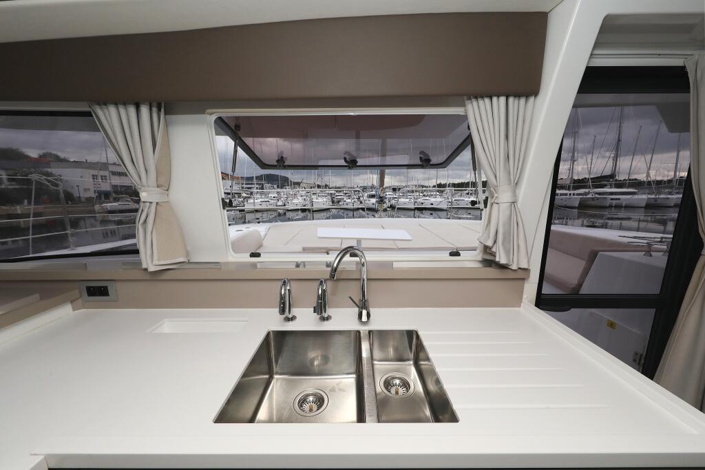 Catamaran 