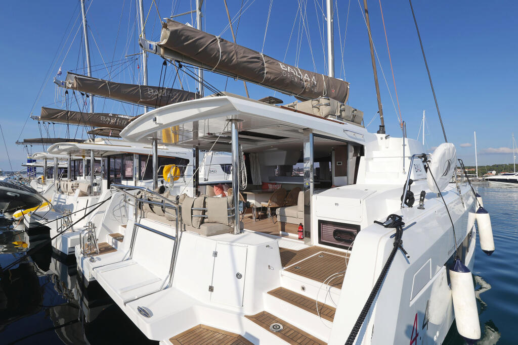 Catamaran 