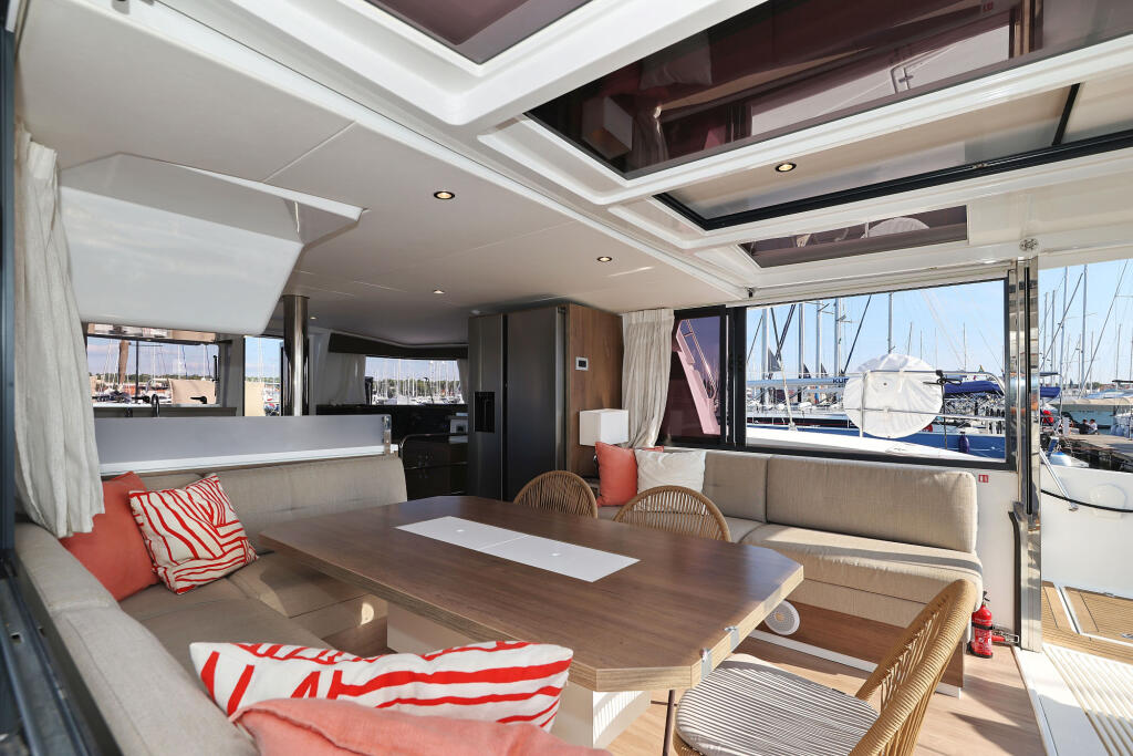 Catamaran 