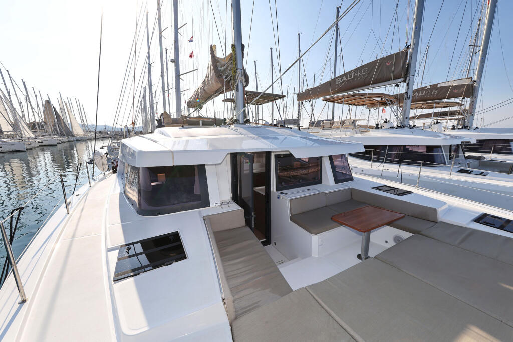 Catamaran 