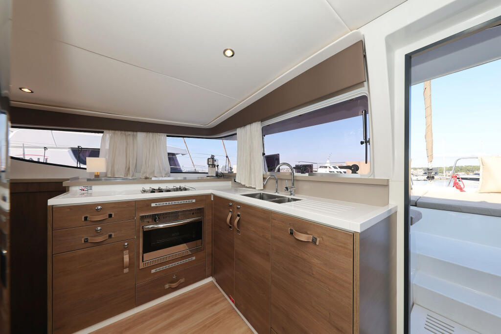 Catamaran 