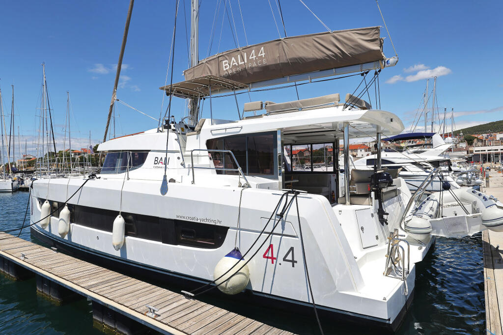 Catamaran 