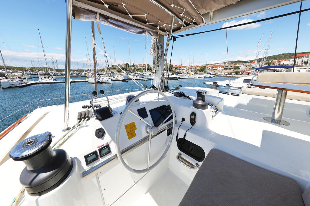 Catamaran 