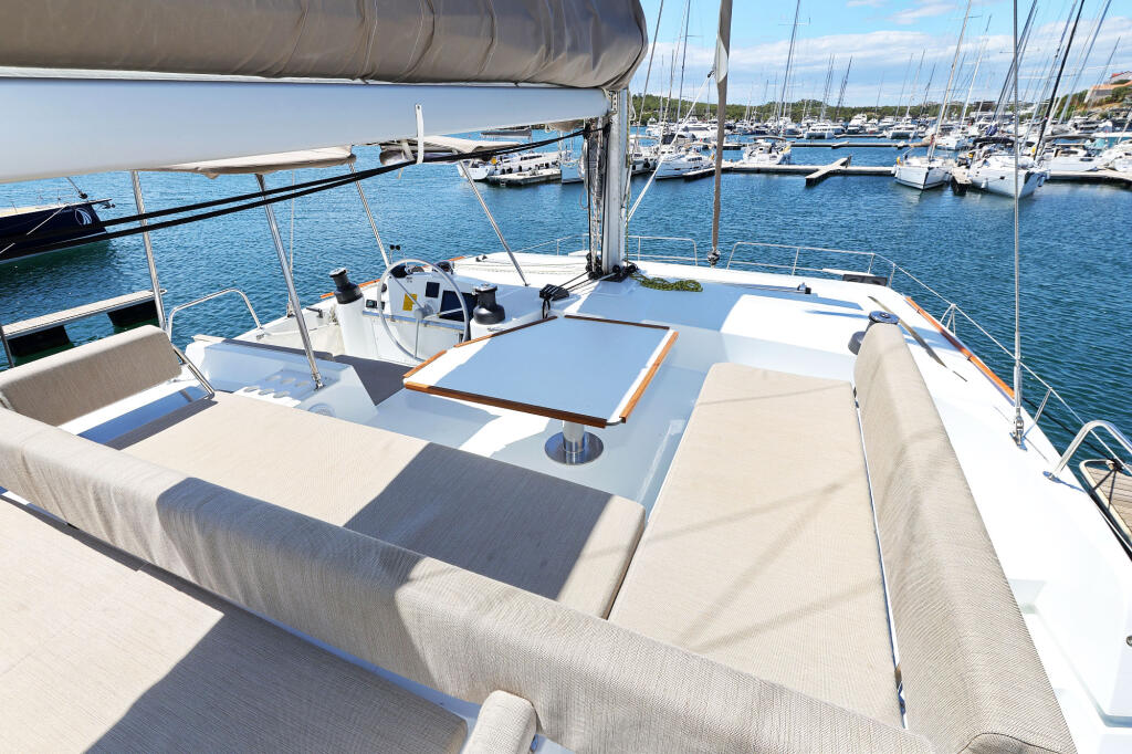 Catamaran 