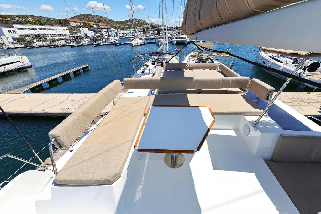 Catamaran 