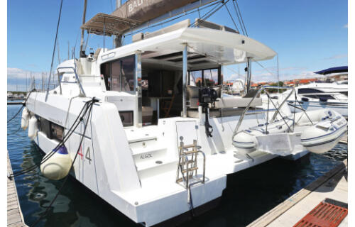 Catamaran 