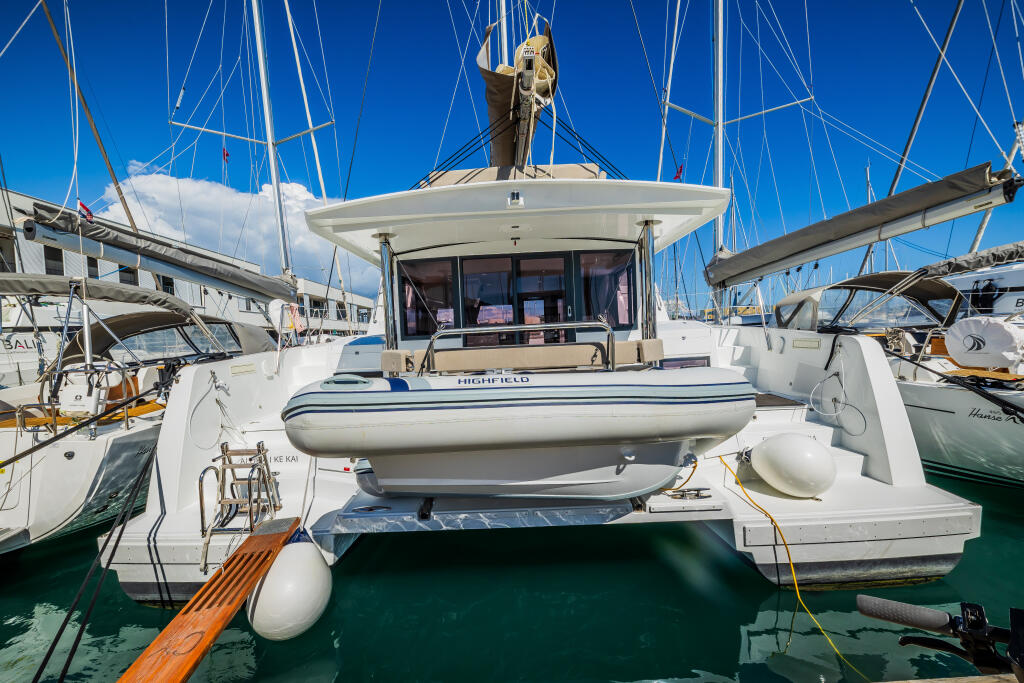Catamaran 