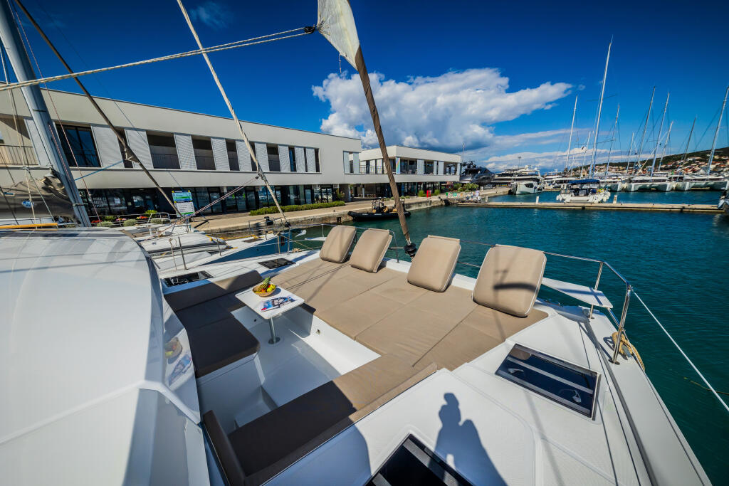 Catamaran 