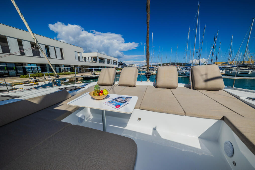 Catamaran 