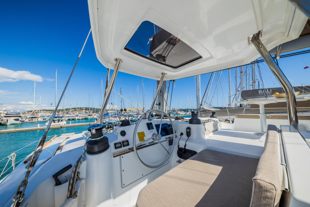 Catamaran 