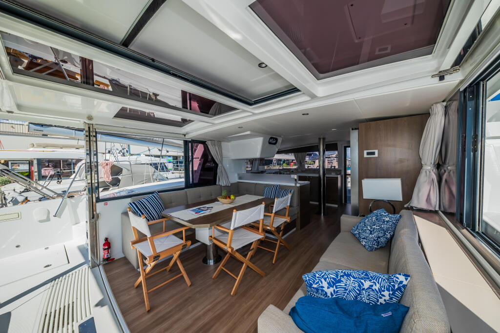 Catamaran 