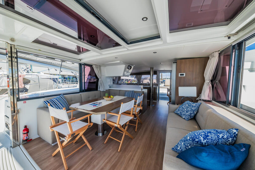 Catamaran 