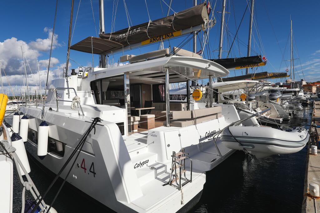 Catamaran 