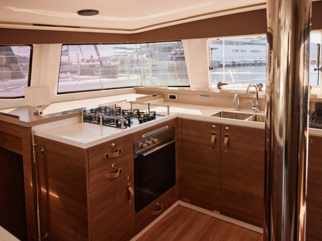 Catamaran 