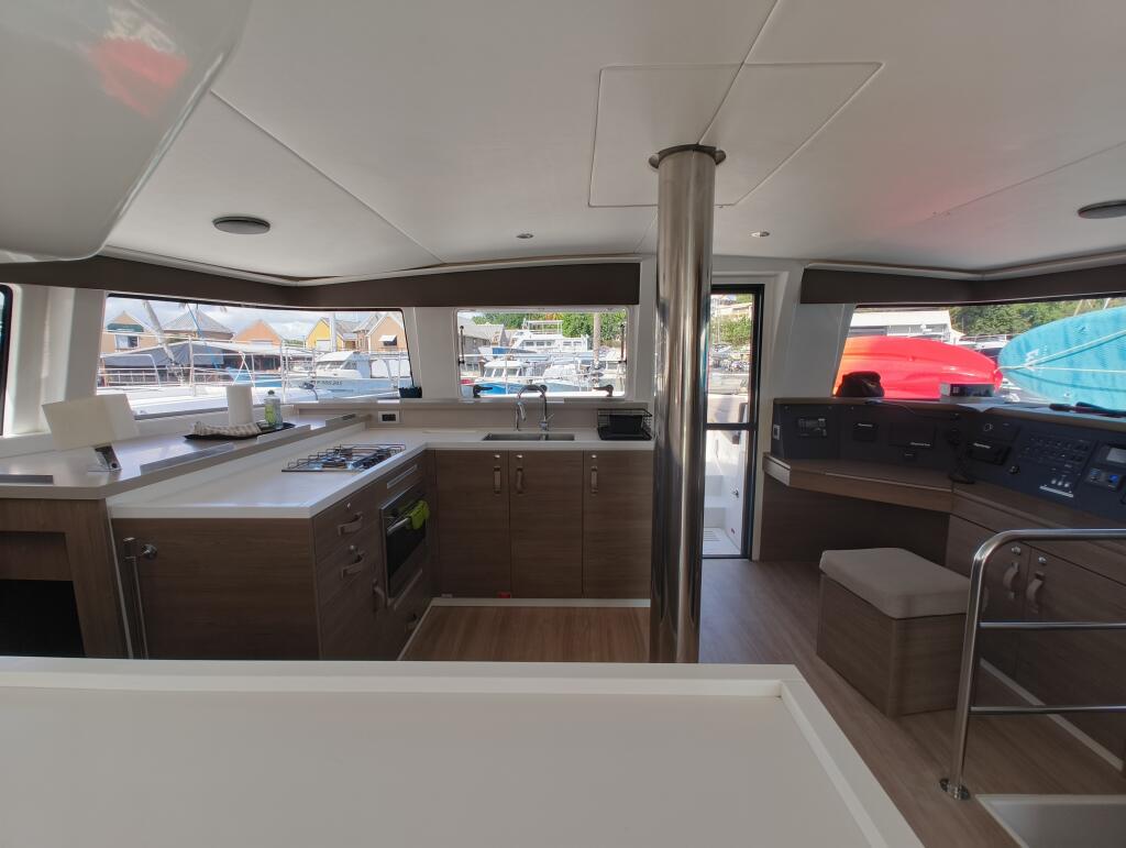 Catamaran 