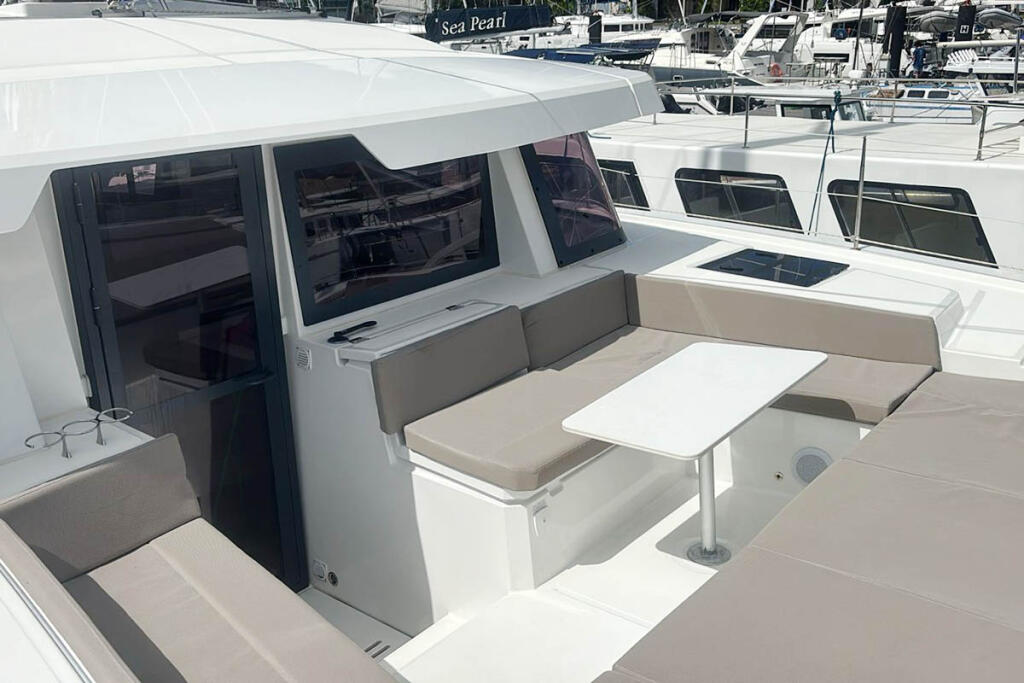 Catamaran 