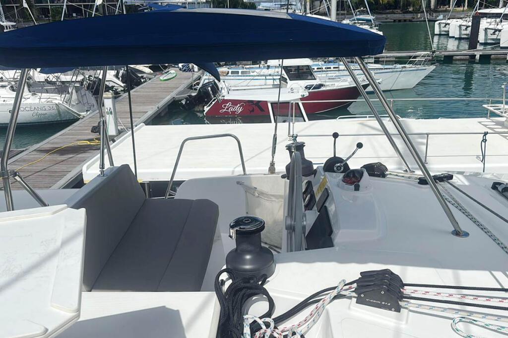 Catamaran 