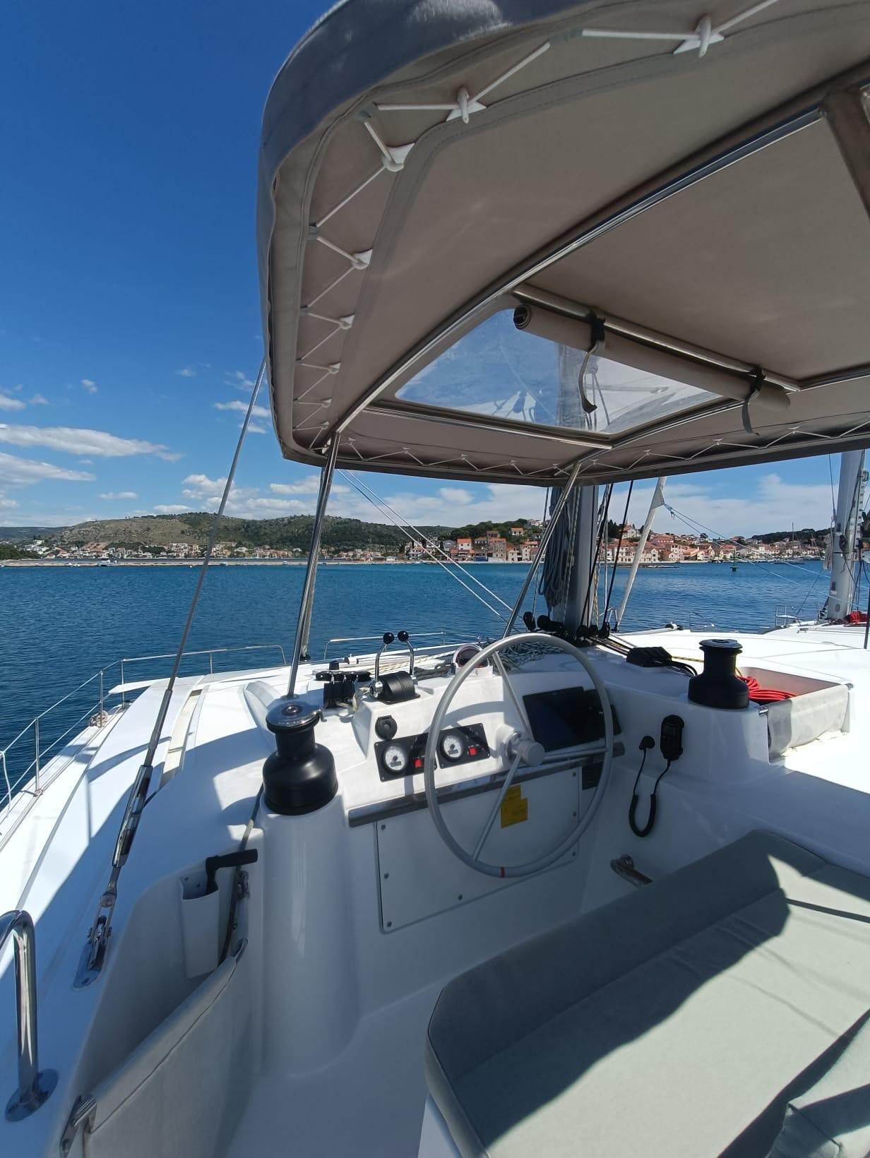 Catamaran 