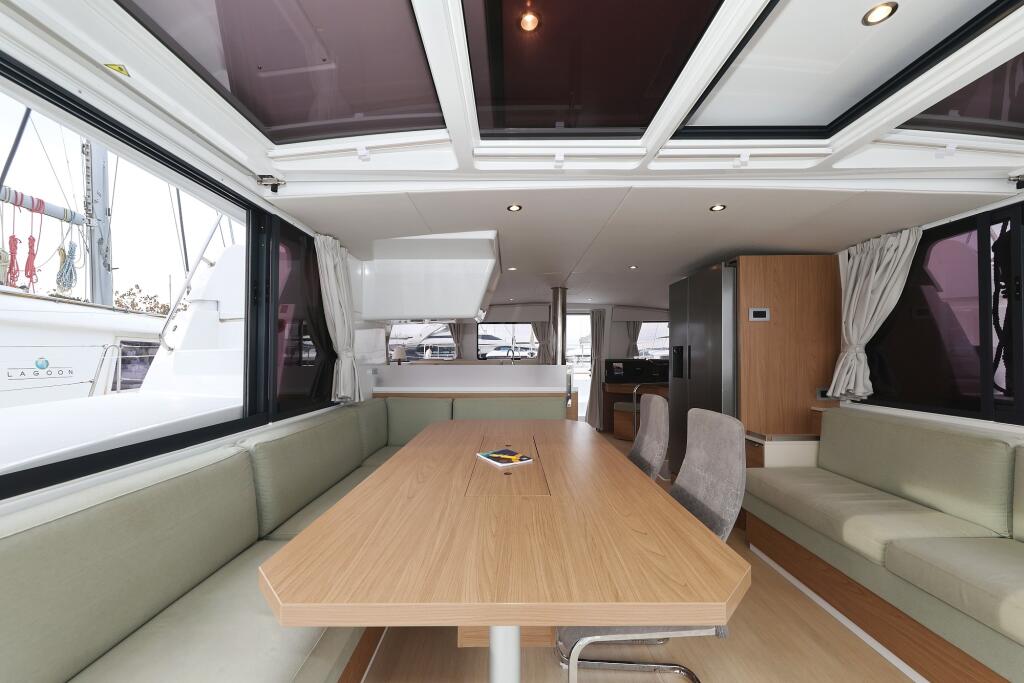 Catamaran 
