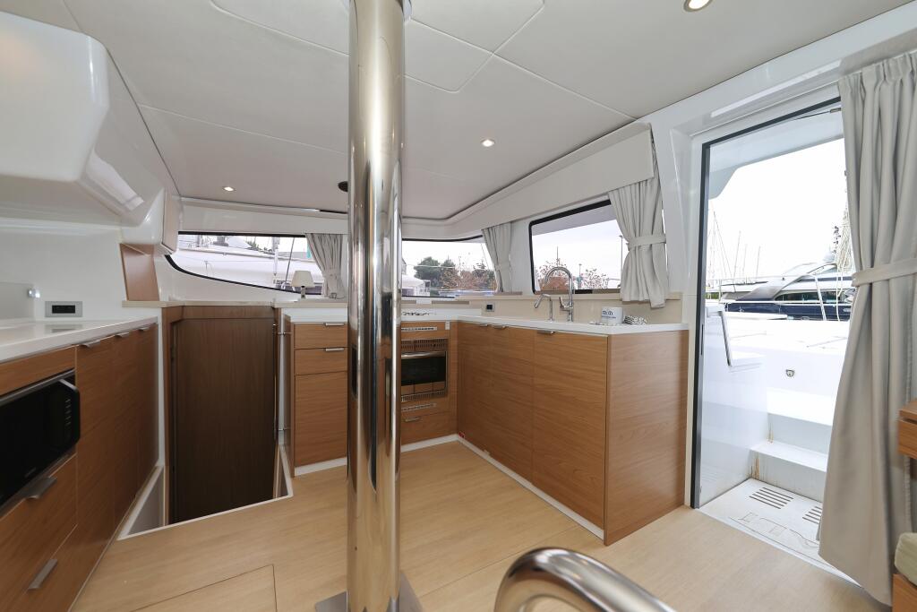 Catamaran 