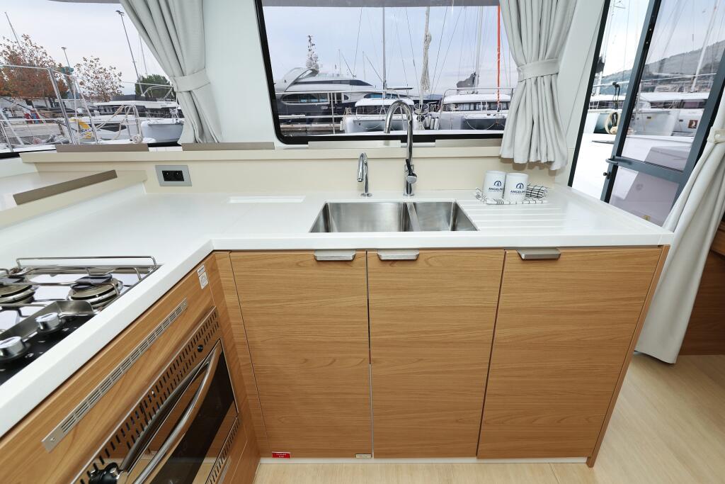 Catamaran 