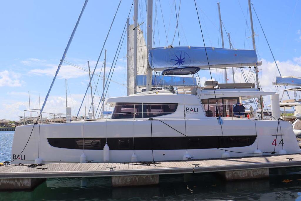 Catamaran 